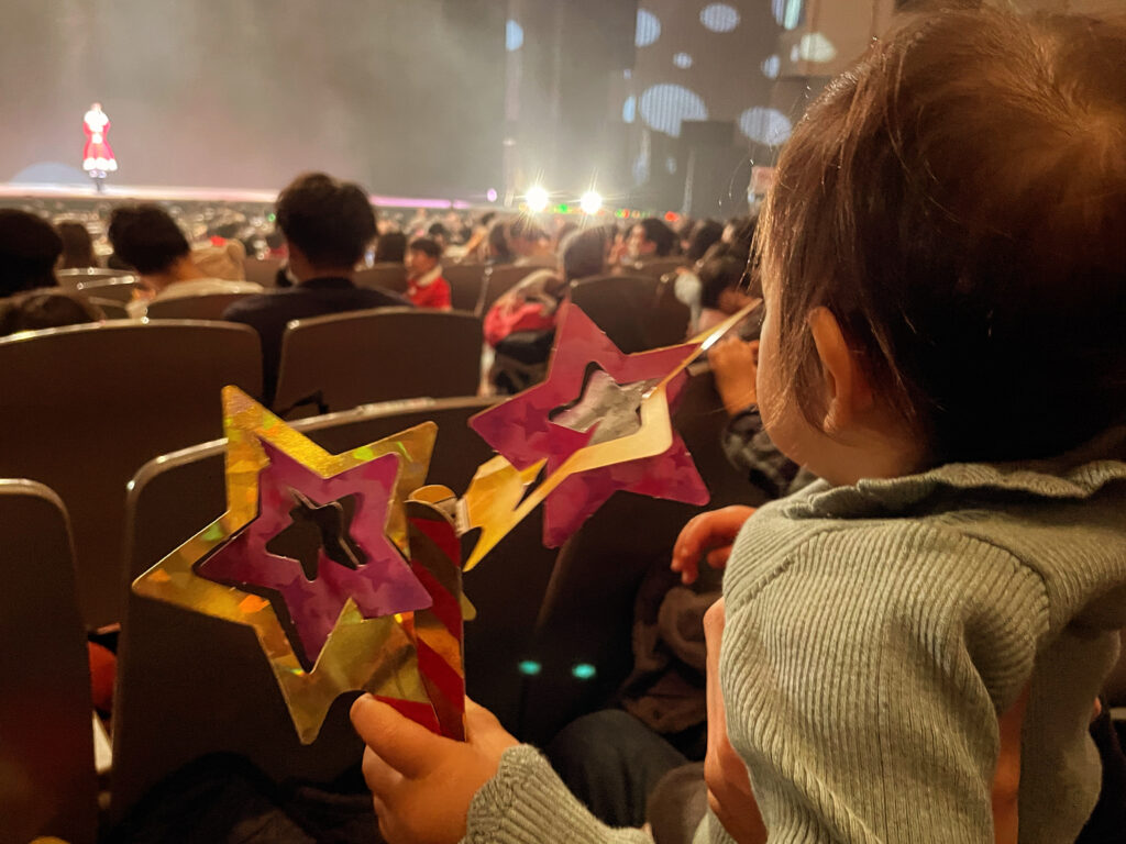 しまじろうコンサート　9/3（土）市川市　プレミア席 1歳9ヶ月としまじろうコンサートに行ってきた - ふつう旅