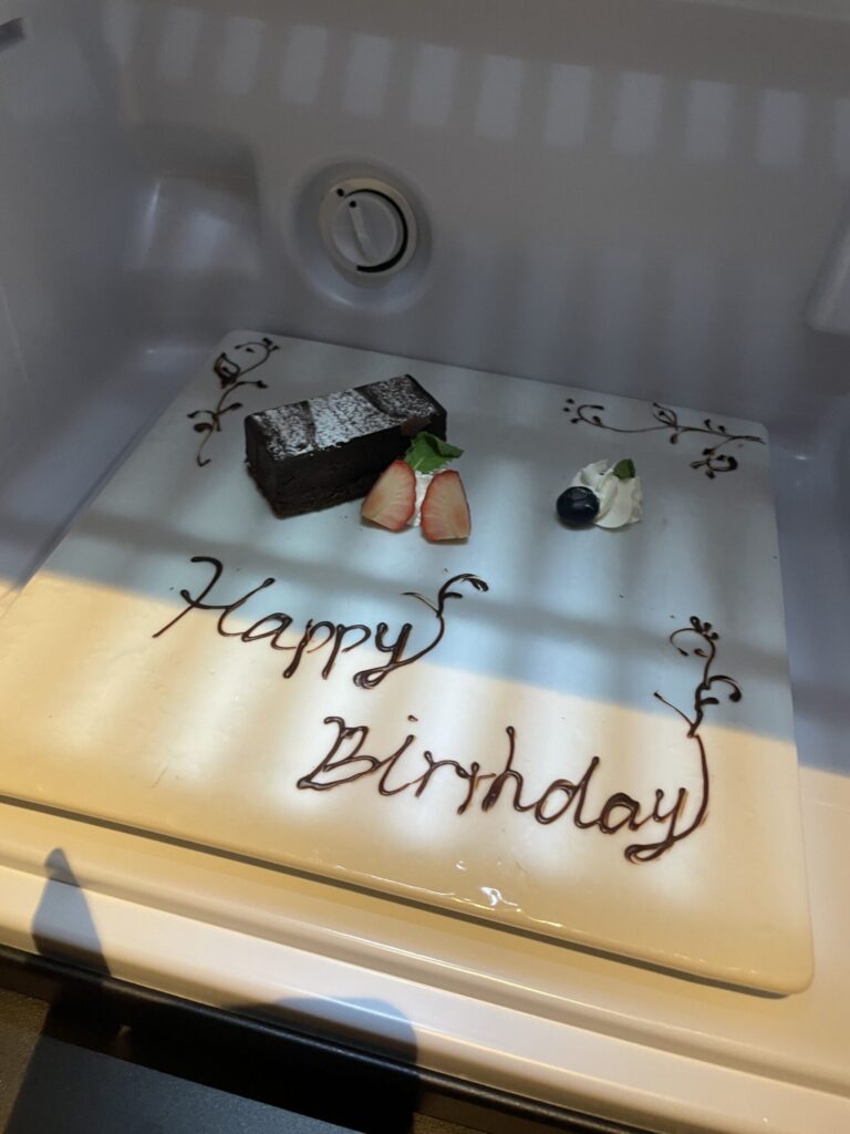 誕生日ケーキ