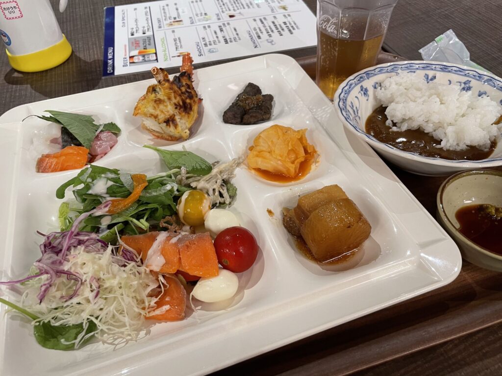 夕飯のブッフェ