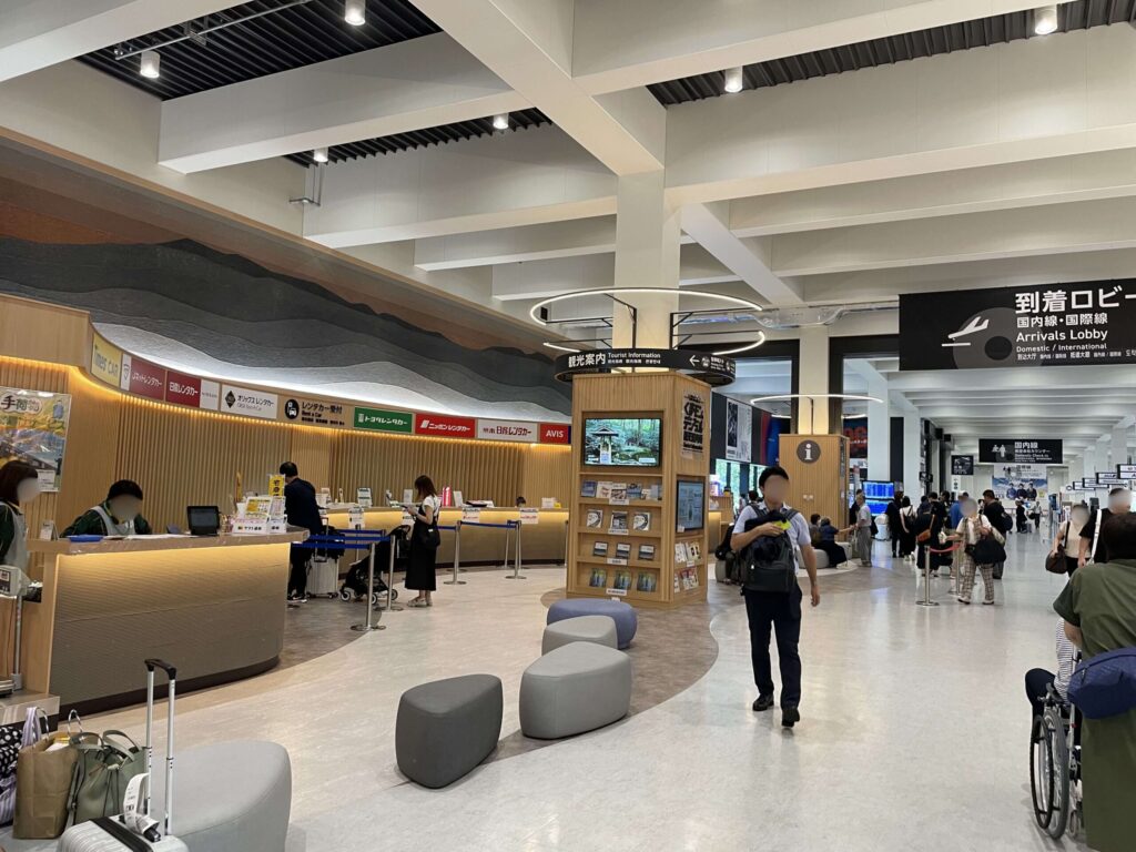 熊本空港のレンタカーカウンター