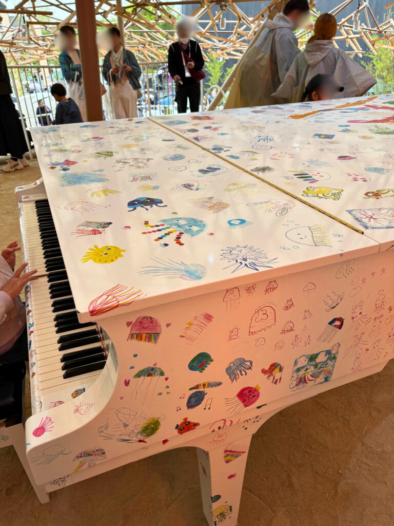 クラゲ館のピアノ