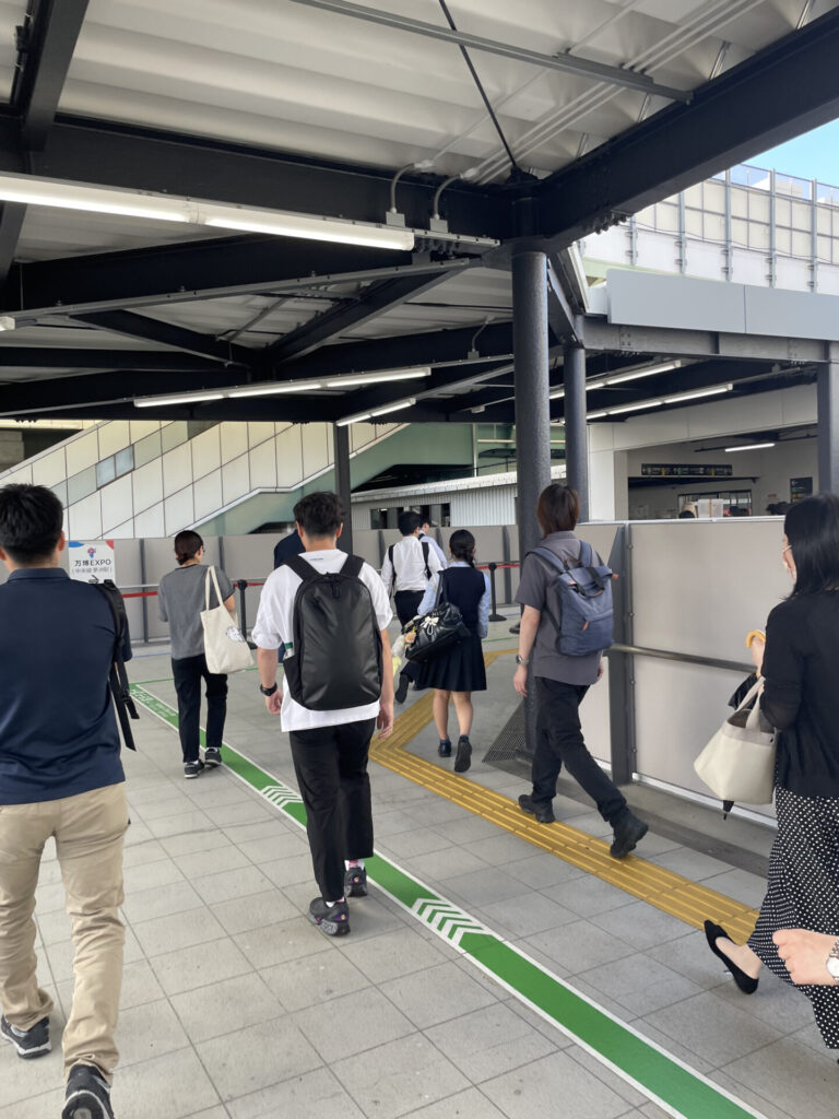 7時台の弁天町駅
